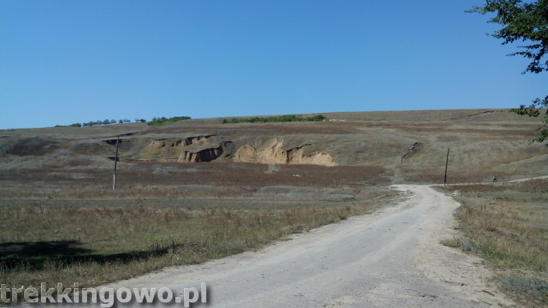 Mołdawia - Dzień 6 droga upał widok trekkingowo