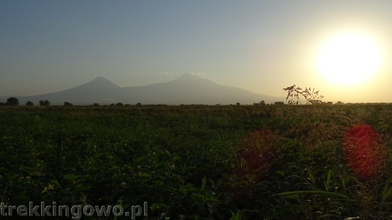 Ararat - u podnóża świętej góry Ormian ararat 4 trekkingowo