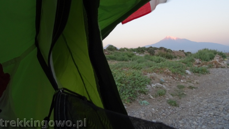 Ararat - u podnóża świętej góry Ormian ararat 8 trekkingowo